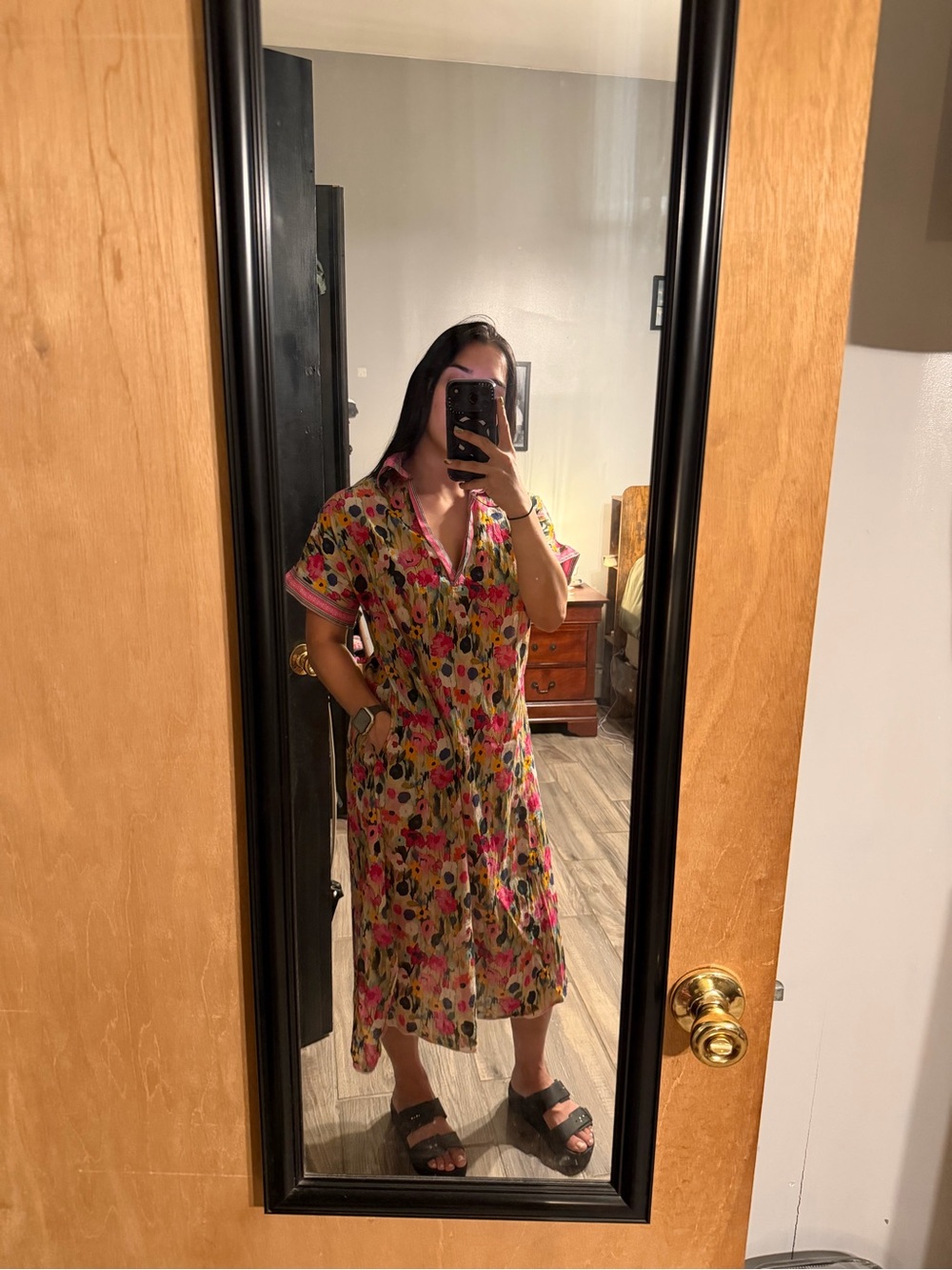 Bright Floral V-Neck Short Sleeve Dress - Picture 4 of 5